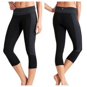 Athleta Black Zippy Balance Capri Leggings